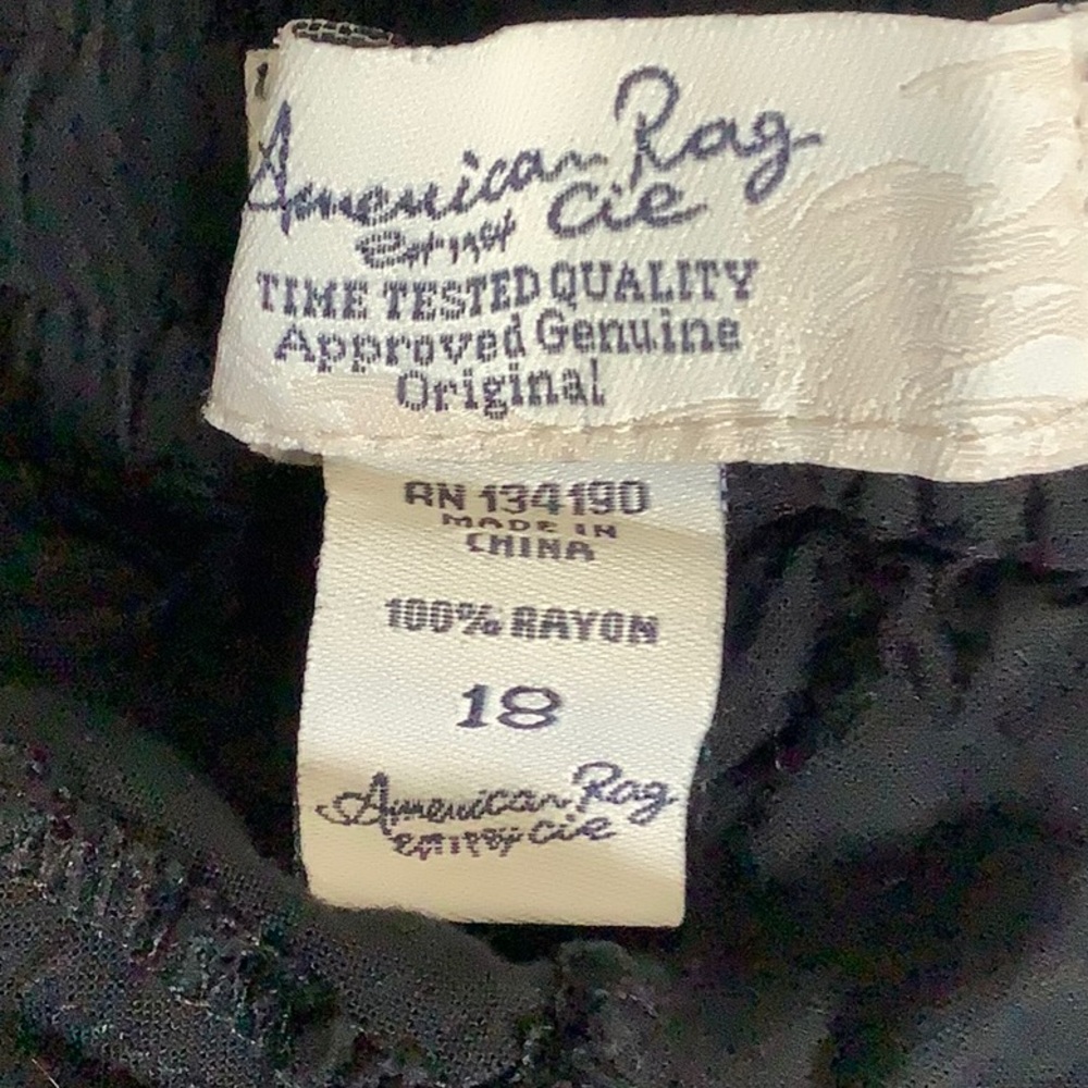 Shorts - Picture 6 of 6